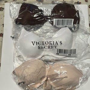 Victoria’s Secret bras